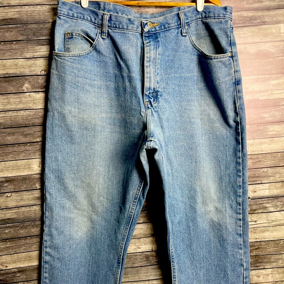 Men’s Wrangler Jeans - Picture 1 of 4